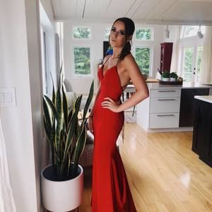 Meet your Posher, Alycia